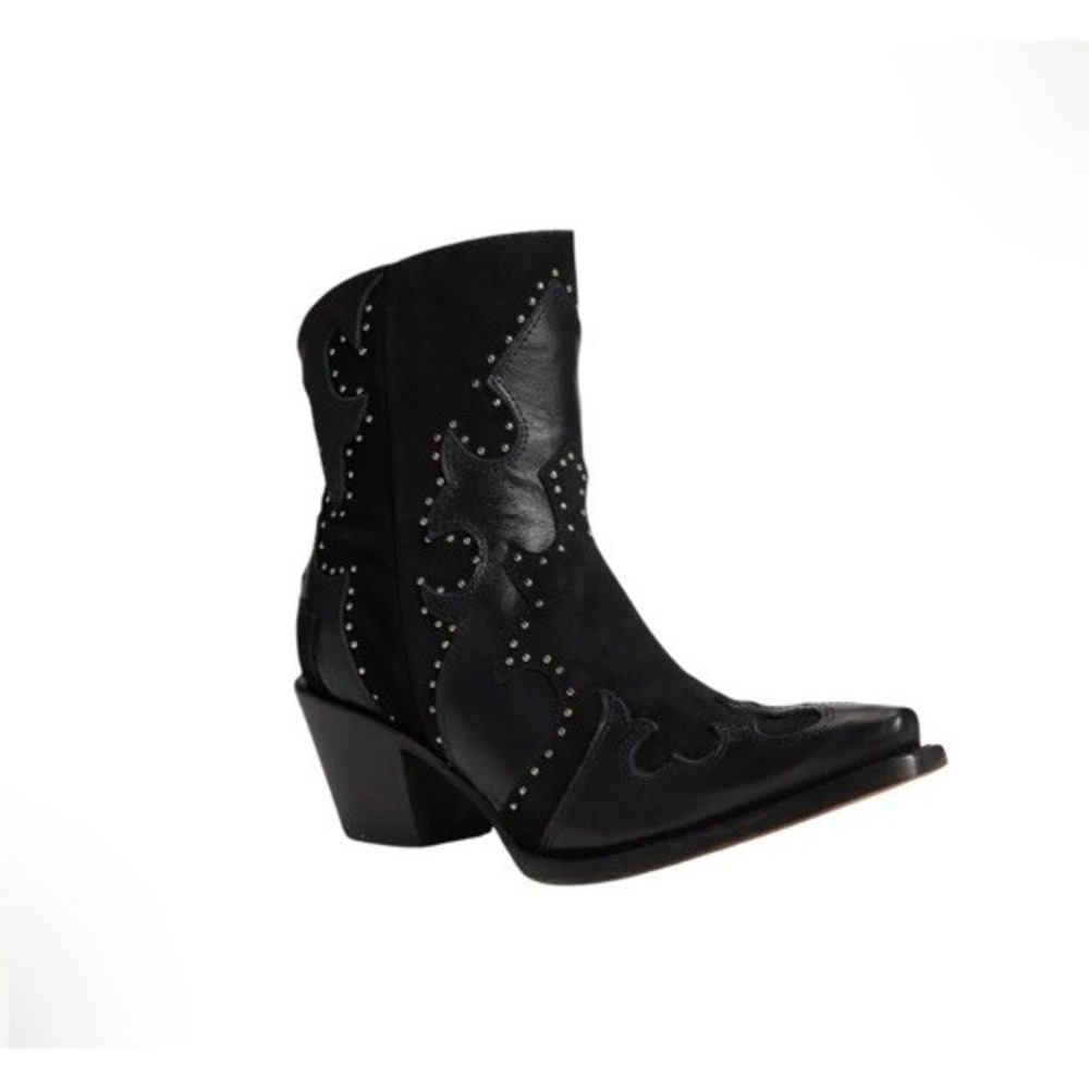 Corral Women's 9.5M  Black Stud Leather Snip Toe Embroidered Boots Western Suede